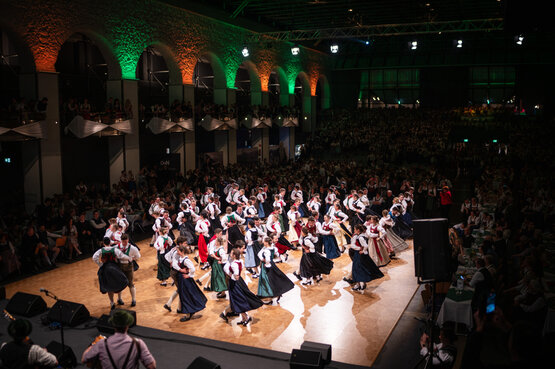 Tiroler Bauernbundball | © ÅLLAWEIL Tiroler Bauernbundball | © ÅLLAWEIL